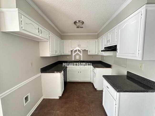 Building Photo - 6689 Harpeth Cove