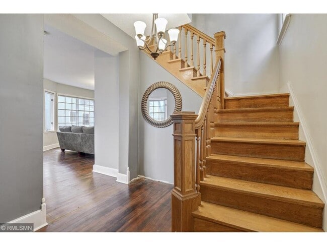 Foto del edificio - 1522 Minnehaha Ave W