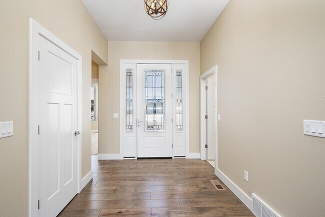 Foto del edificio - 3117 Peregrine Ln