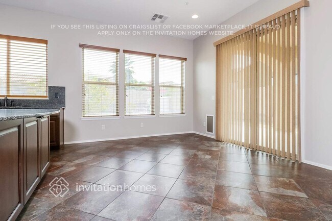 Building Photo - 13373 S 186th Dr