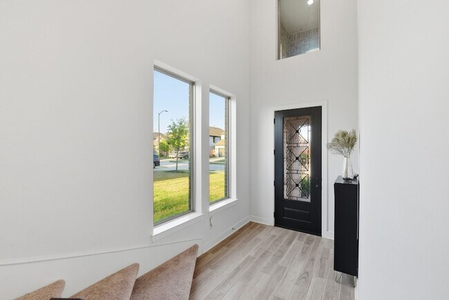 Foto del edificio - 7031 Snow Finch Ln