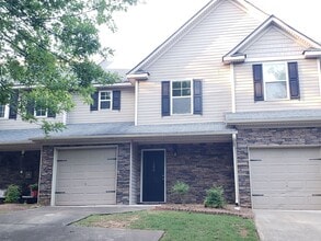 Building Photo - 105 Cypress Ct