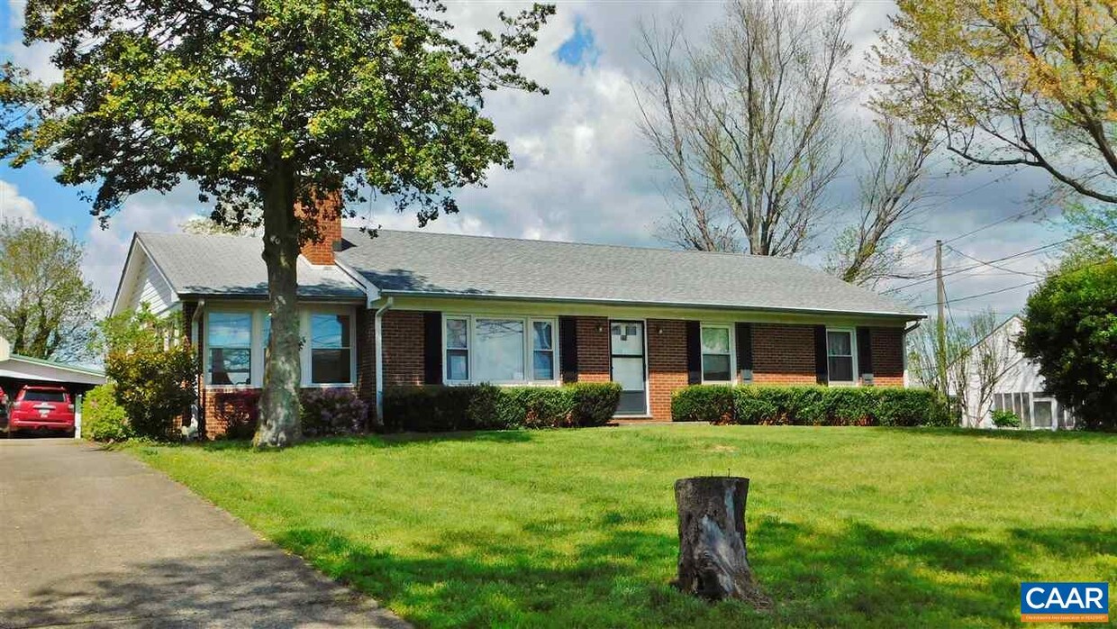 Primary Photo - 770 Rio Rd E