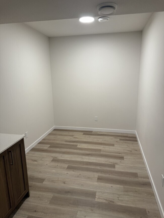 Building Photo - 12305-12119 119 Ave NW