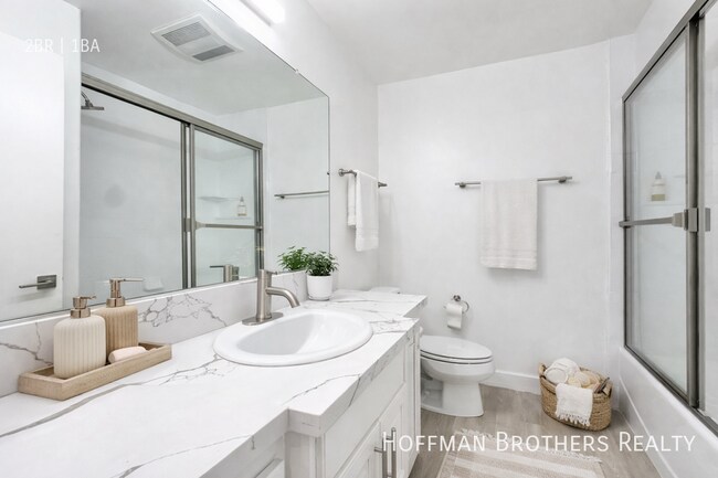 Foto del edificio - 442 S Oakhurst Dr