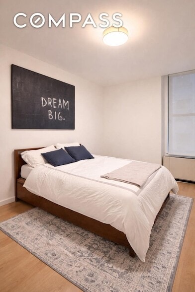 Building Photo - 25 Broad St