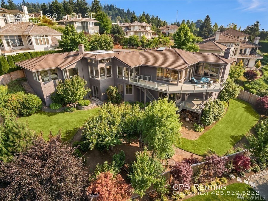 Foto principal - Stunning 5 Bedroom in Lakemont Community!