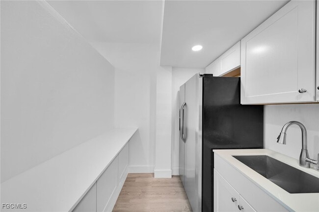 Foto del edificio - 128 Eucalyptus Ct