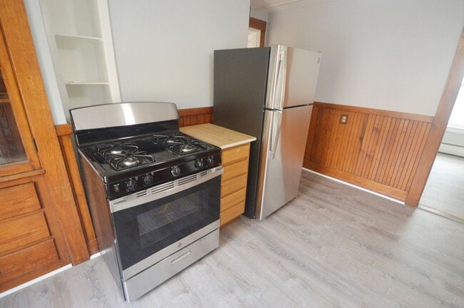 Foto del edificio - 38 Cascade St