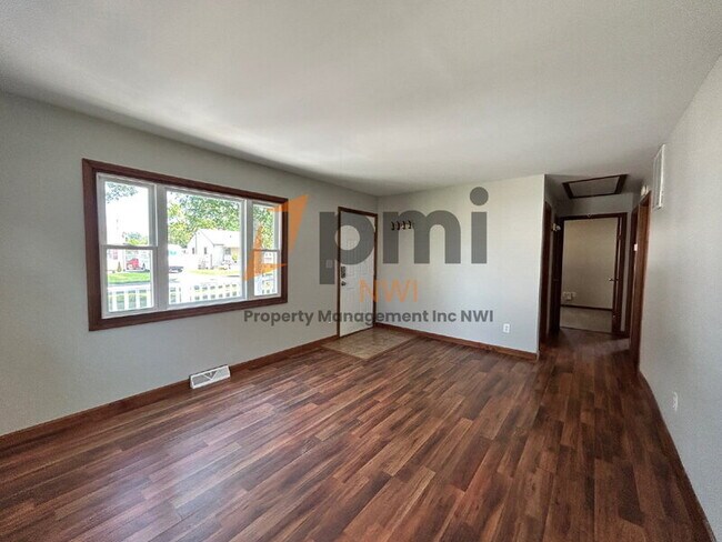 Foto del edificio - 3 Walnut Pkwy