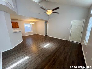 Foto del edificio - 9010 Arch Bridge