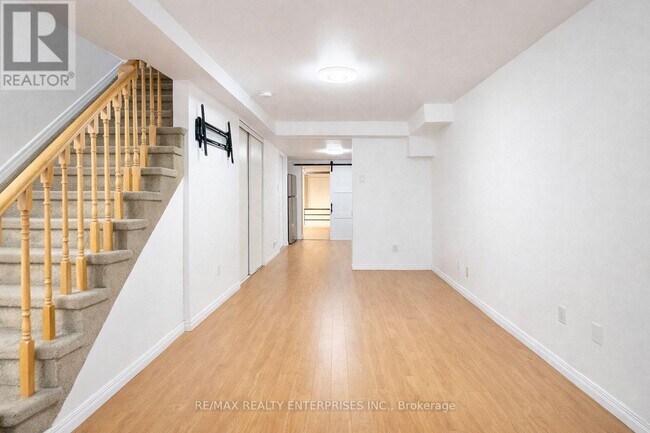 Photo du bâtiment - 818 Buttonbush Ct