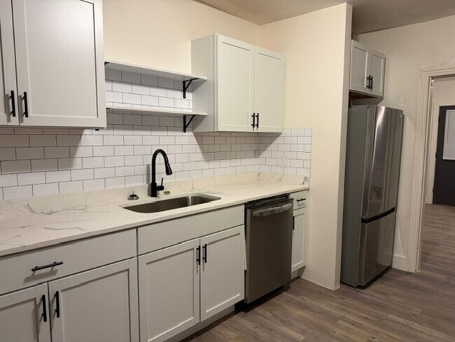 Foto del edificio - Beautifully Renovated Townhouse in York City