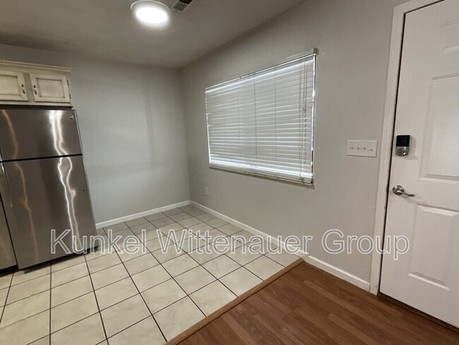 Building Photo - 213 Eagle Ridge