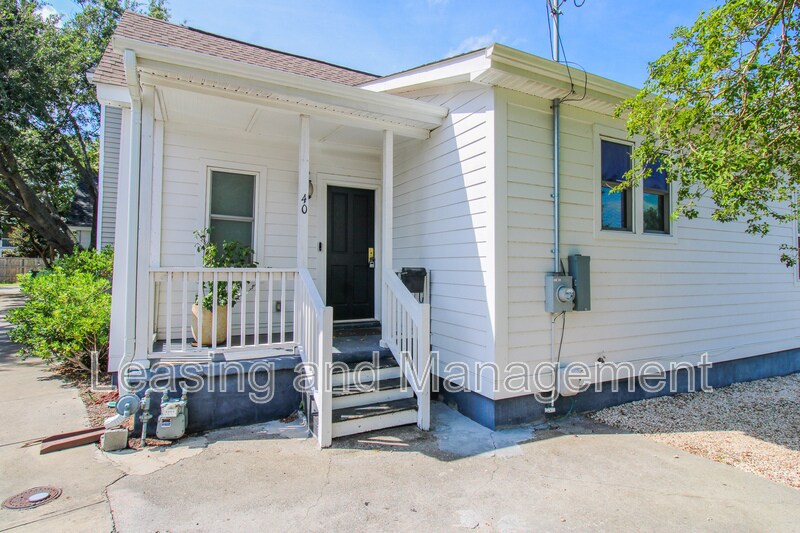 Primary Photo - 40 H St