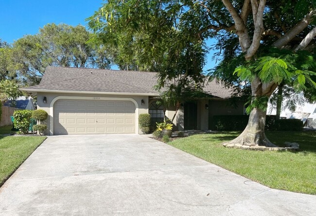 Building Photo - ANNUAL RENTAL: 3 Bedroom Single Family Home in North Naples