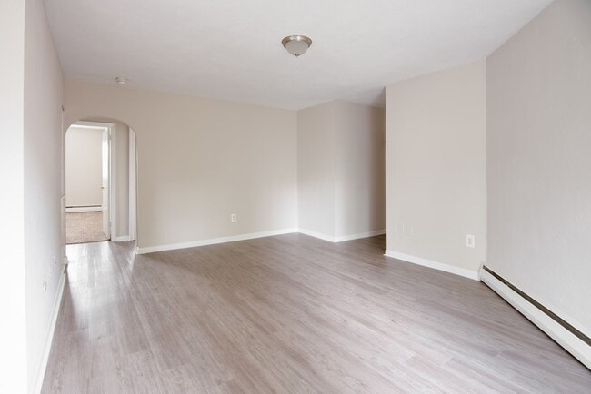 Living Area - Cameo Court Apartments