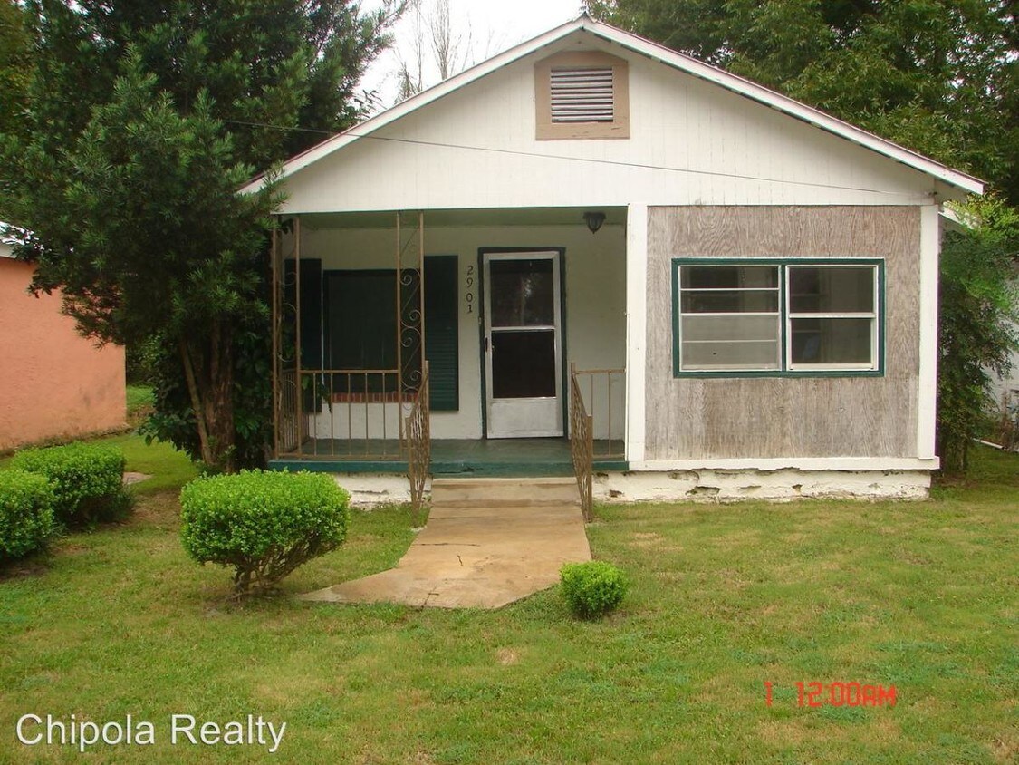 2901 Orange St, Marianna, FL 32448 House Rental in Marianna, FL