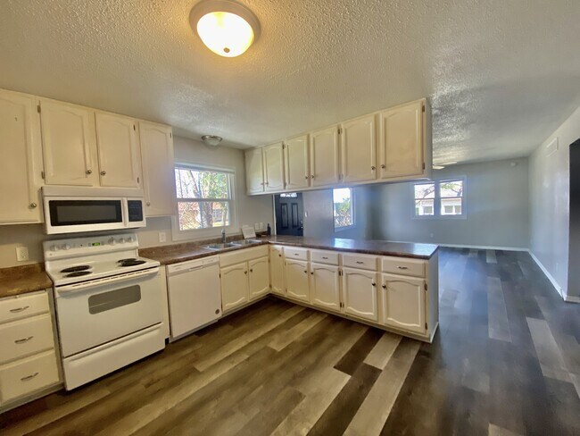 Foto del edificio - 209 S 1st St