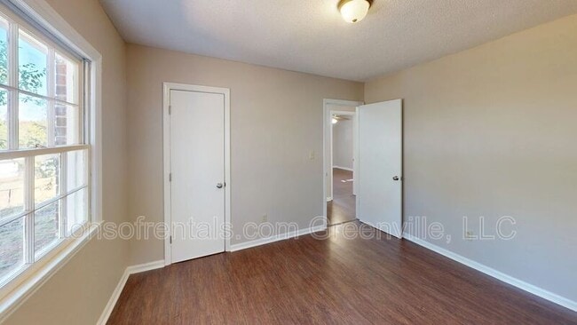 Foto del edificio - 805 Anthony St