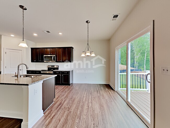 Building Photo - 5240 Smithbriar Dr