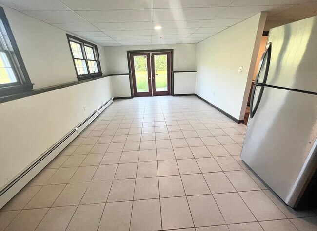 Foto del edificio - 18 Chestnut Dr