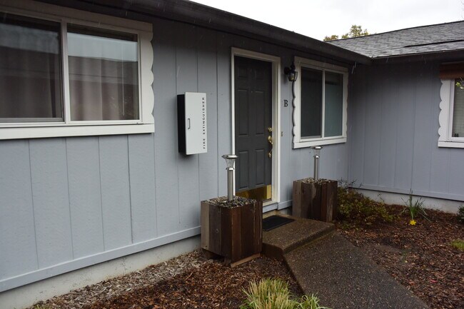 Foto del edificio - 2380 SE 45th Ave