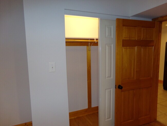 Foto del edificio - 5437 N Glenwood Ave