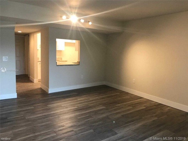Foto del edificio - 2 br, 1.5 bath Condo - 270 NW 107th Ave 203