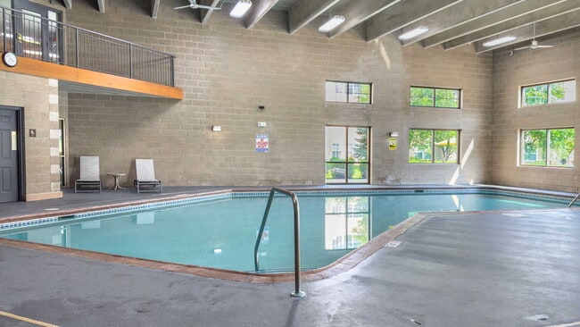 Foto del edificio - Chaska Place Apartments