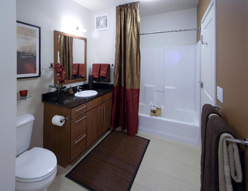 Foto principal - 225 W Erie St