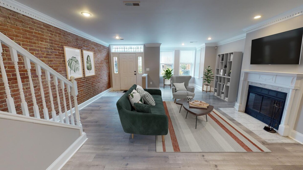 Foto principal - Affordable Rooms in Updated NW DC Home, Mo...