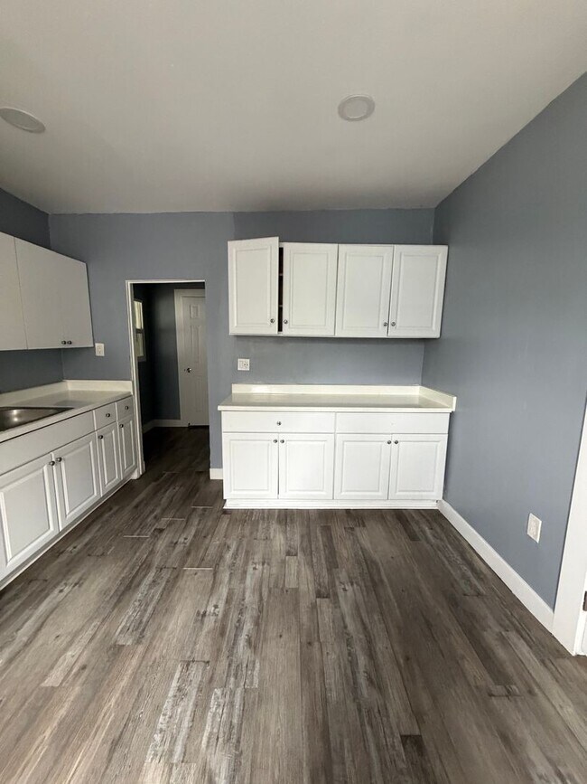 Foto del edificio - 623 E Santa Ana Blvd