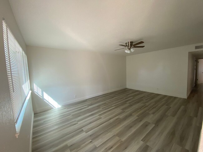 Foto del edificio - Updated in Lemoore