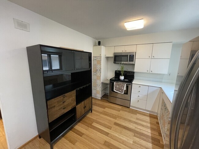 Foto del edificio - 2680 Worden St