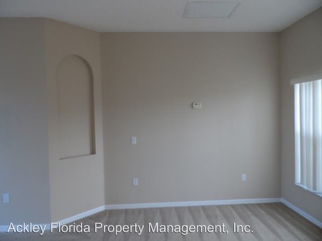 Building Photo - 750 Leopard Ct
