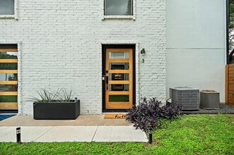 Building Photo - 1206 Hollow Creek Dr