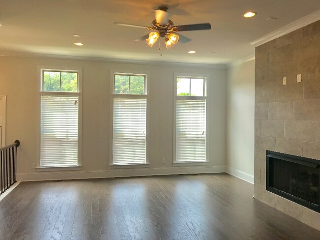 Building Photo - 591 Alexander Hills