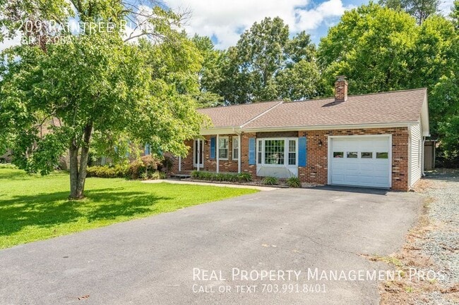 Photo - 209 Raintree Blvd House