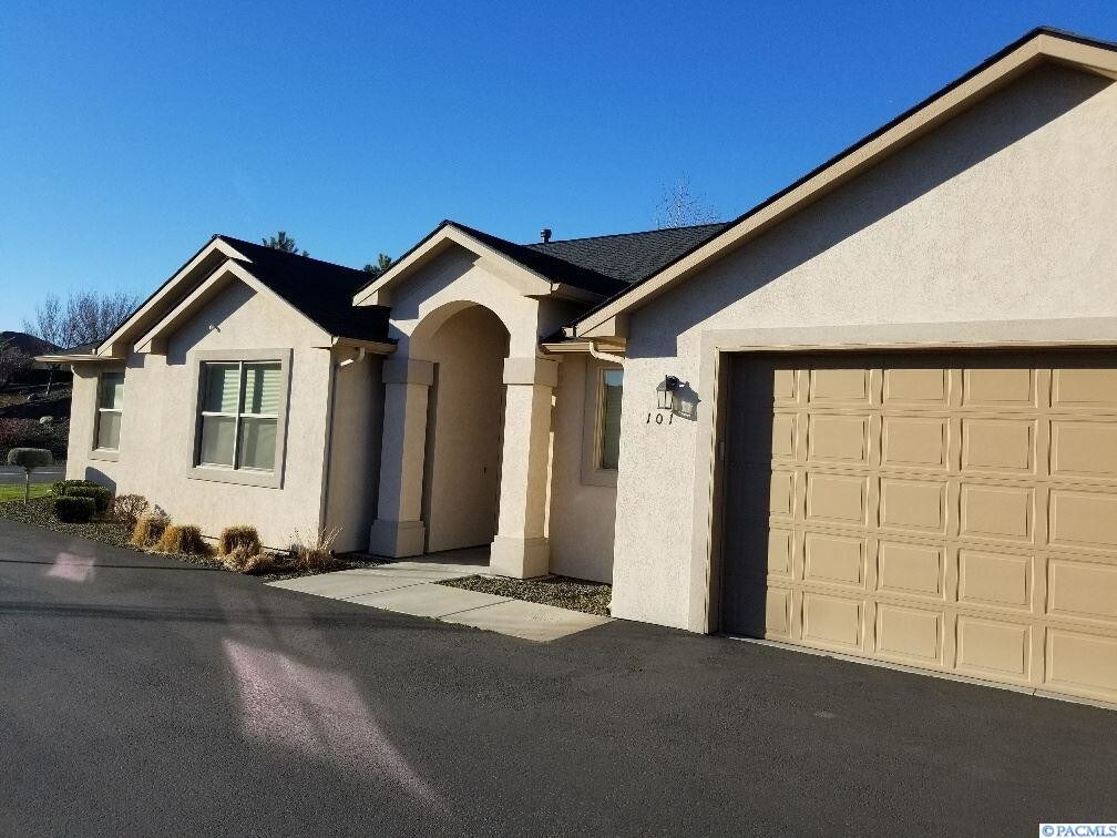 Primary Photo - Single Level Golf Course Condo