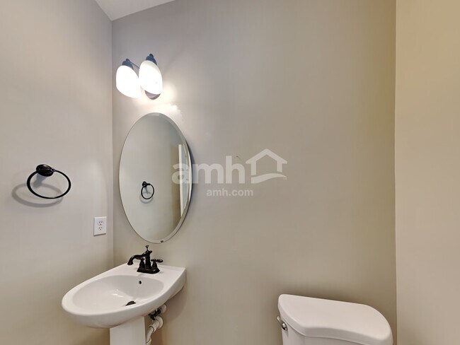 Foto del edificio - 3448 Mackinac Island Ln