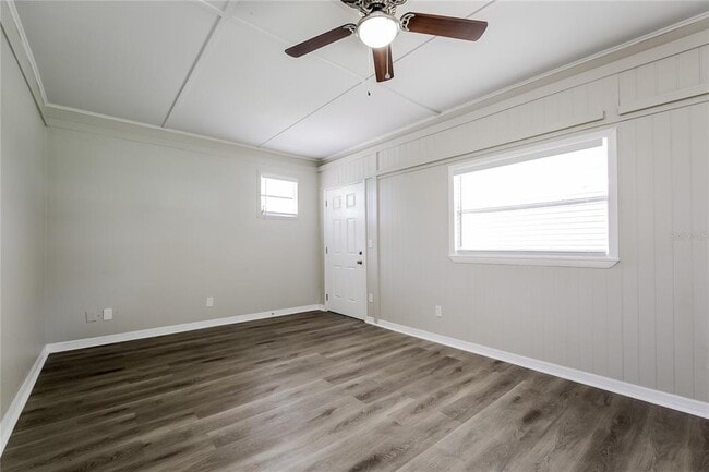 Building Photo - 107 Lake Elizabeth Dr