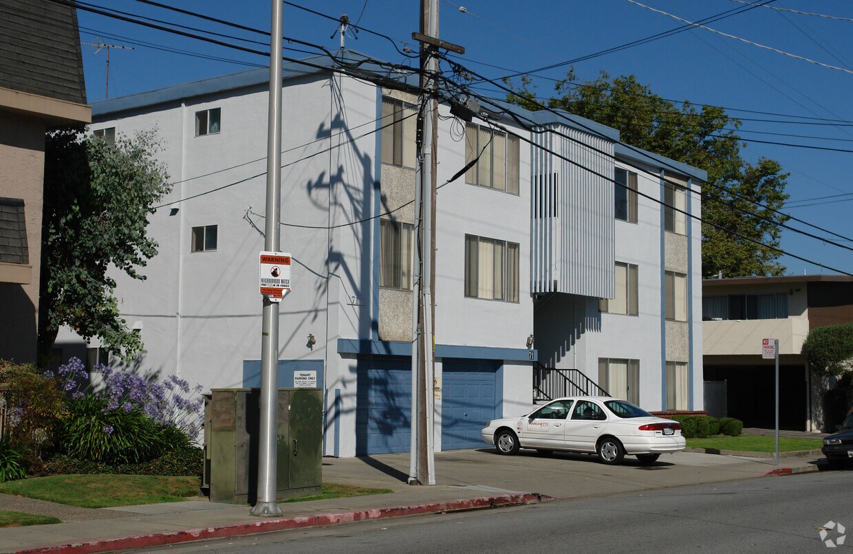 Primary Photo - 71 N Ellsworth Ave