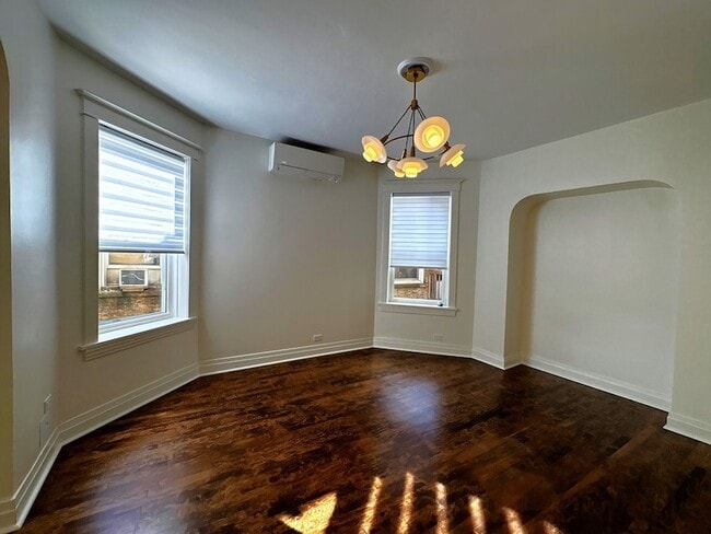 Building Photo - 3078 N Davlin Ct