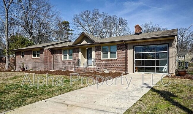 Photo - 21 Lisa Dr House