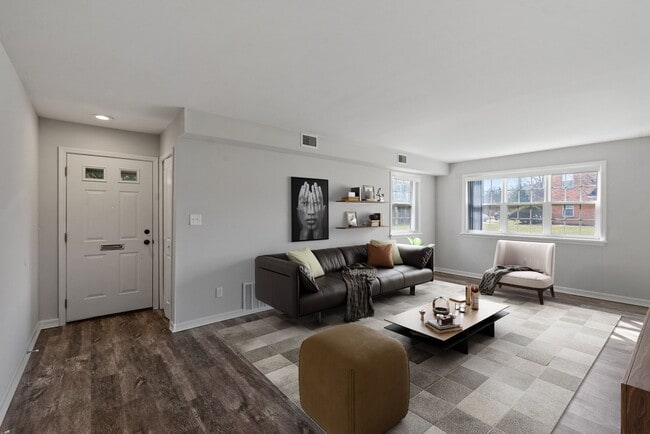 Van Antwerp Village Apartments