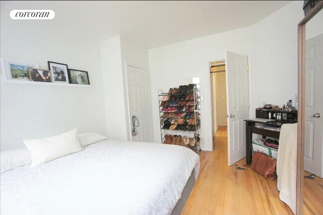 Foto del edificio - 313 W 114th St