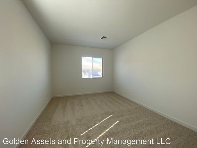 Building Photo - 3 br, 2.5 bath House - 7028 Onyx Mound St.