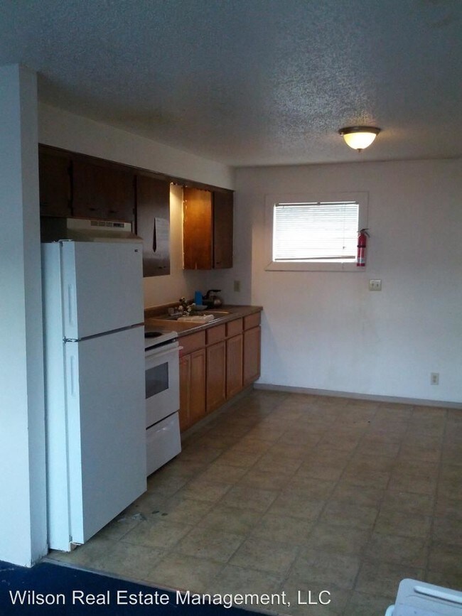 Building Photo - 1211 1/2 N 4th St