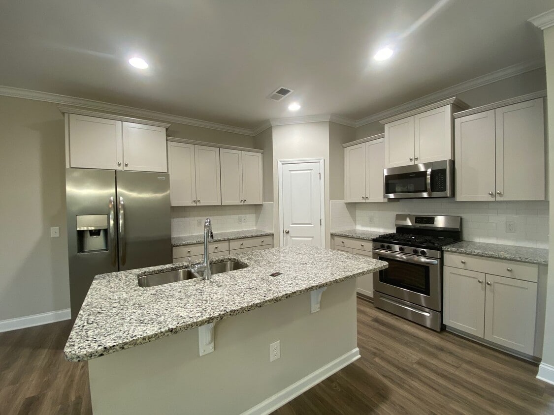 Primary Photo - Room in 3 Bedroom Townhome at Harris Bay Rd